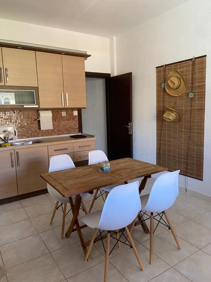 דירות פלוגיטה Efi'S House מראה חיצוני תמונה